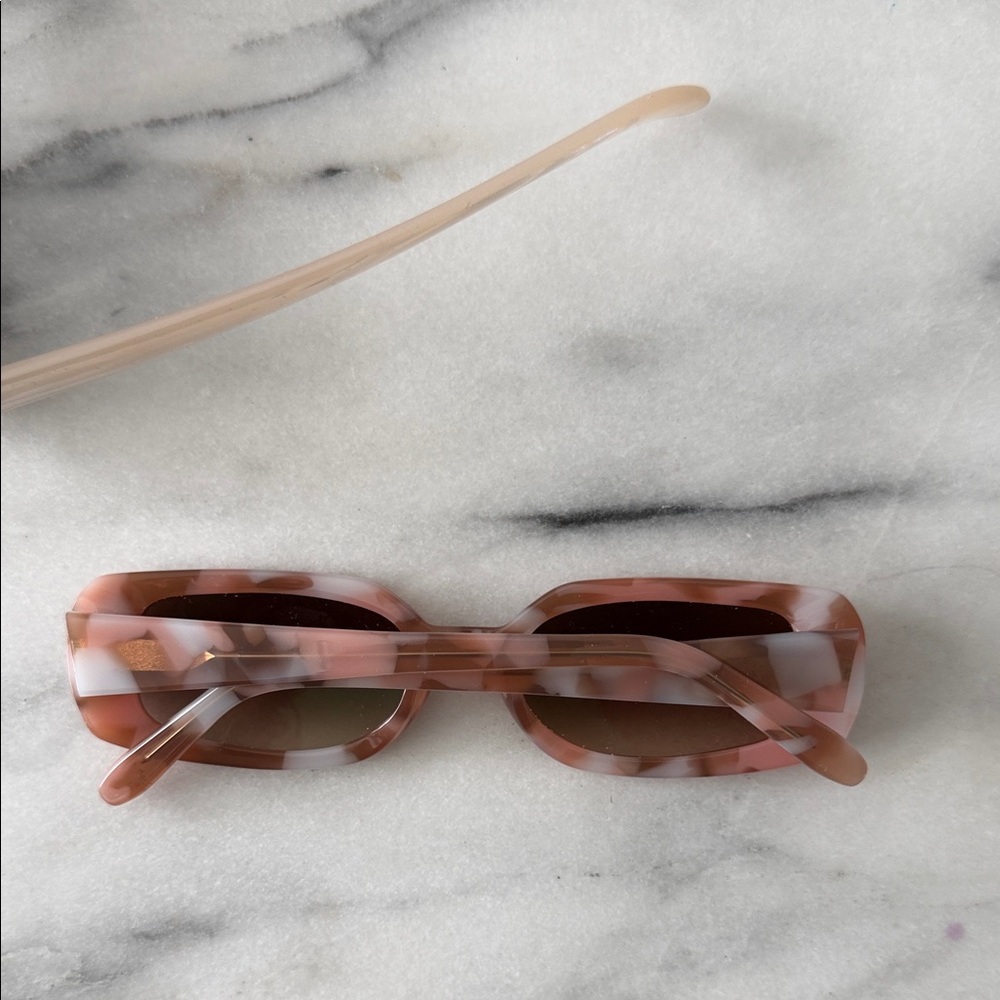 Stylish Rectangular Sunglasses Set - image 4